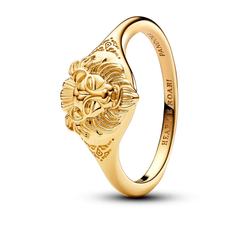 NWT Pandora 14K Gold-Plated Game of Thrones
Lannister Lion Ring